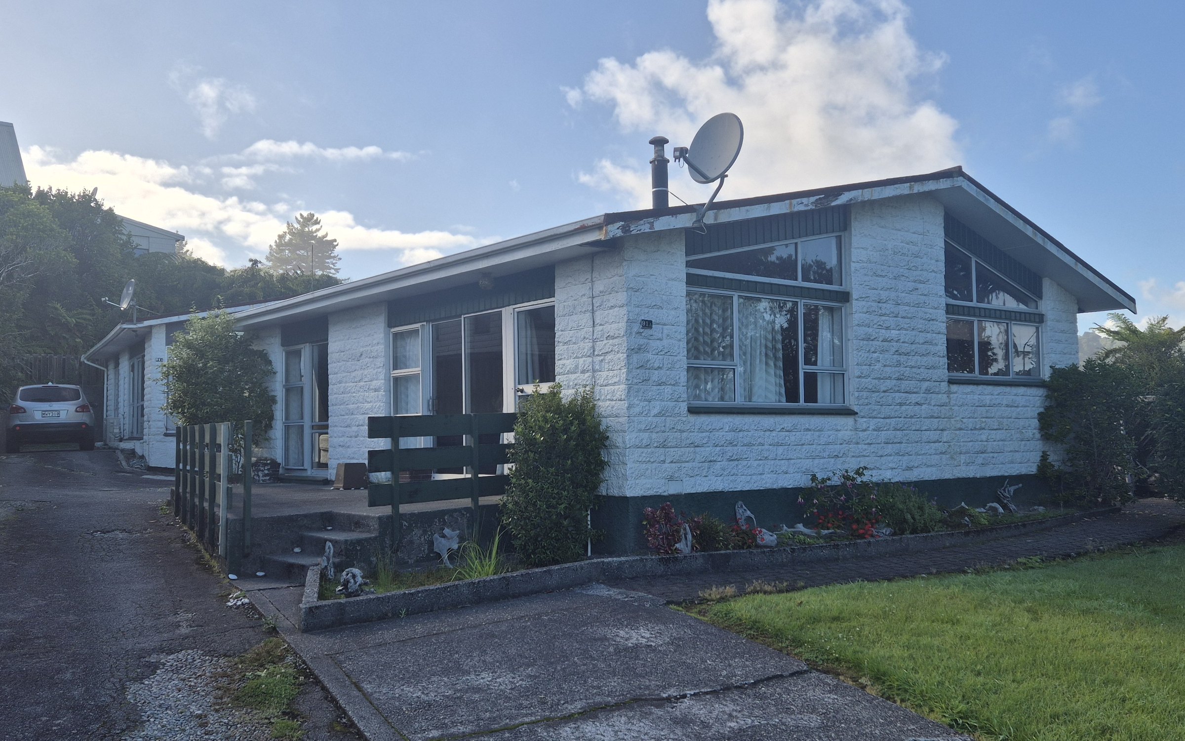 Current condition property photo for repair or sell as-is guide